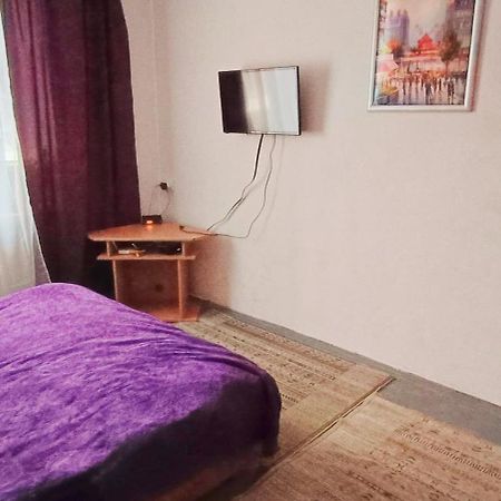 Apartment On Vadim Hetman Street 38 - Industrial Bridge Kiev Dış mekan fotoğraf